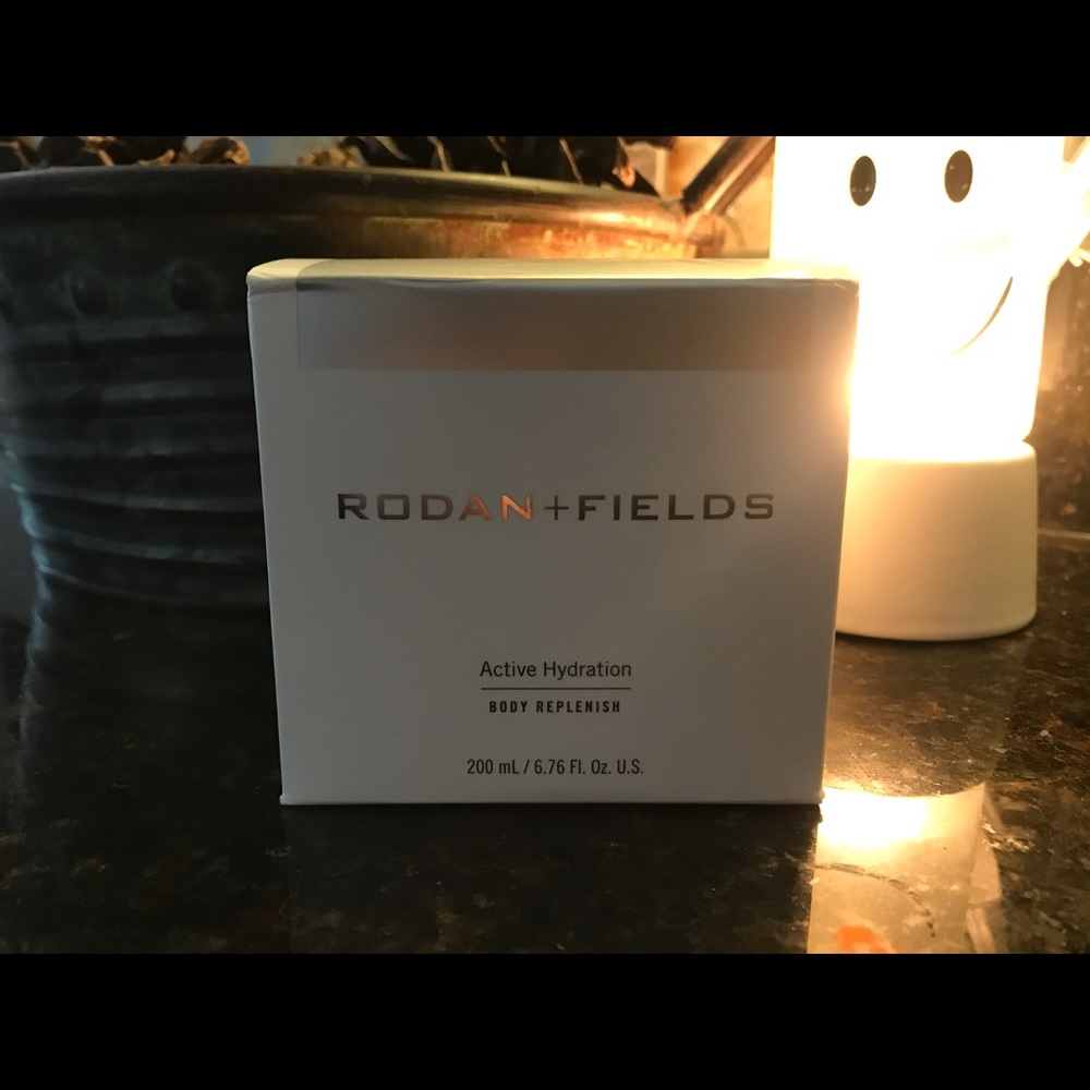 Rodan & Fields active hydration body serum